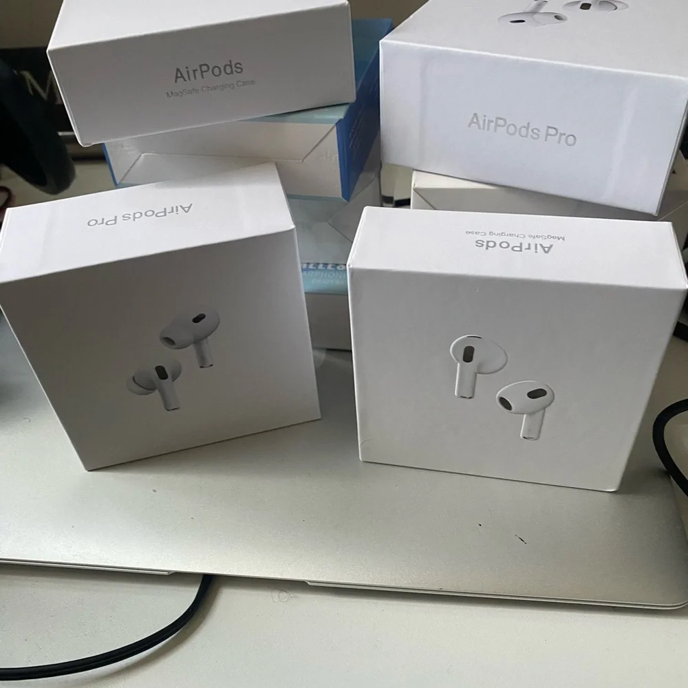 Apple AirPods Pro with MagSafe Charging Case - White